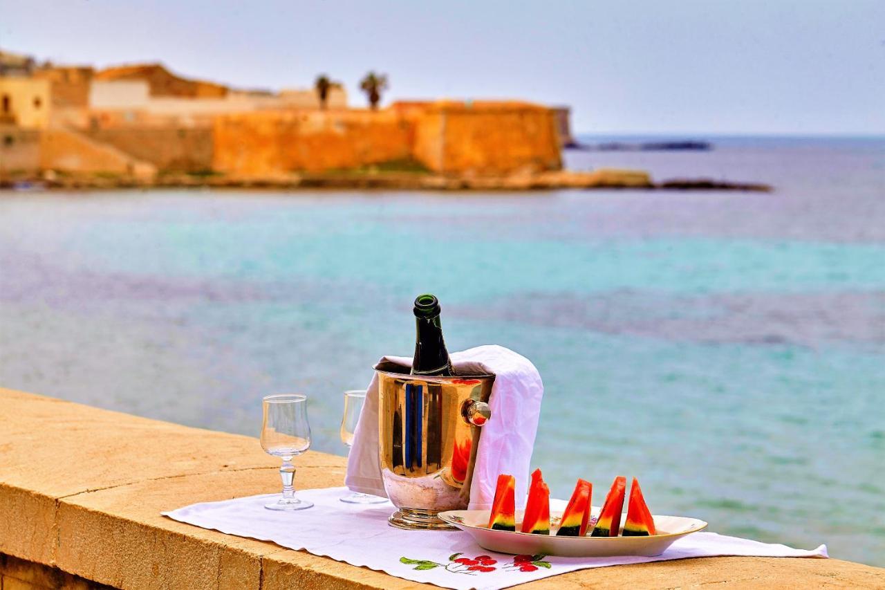 Be Mediterraneo, In Centro Sul Mare - In The Center Beach Front - 80 Mq Trapani Exteriör bild